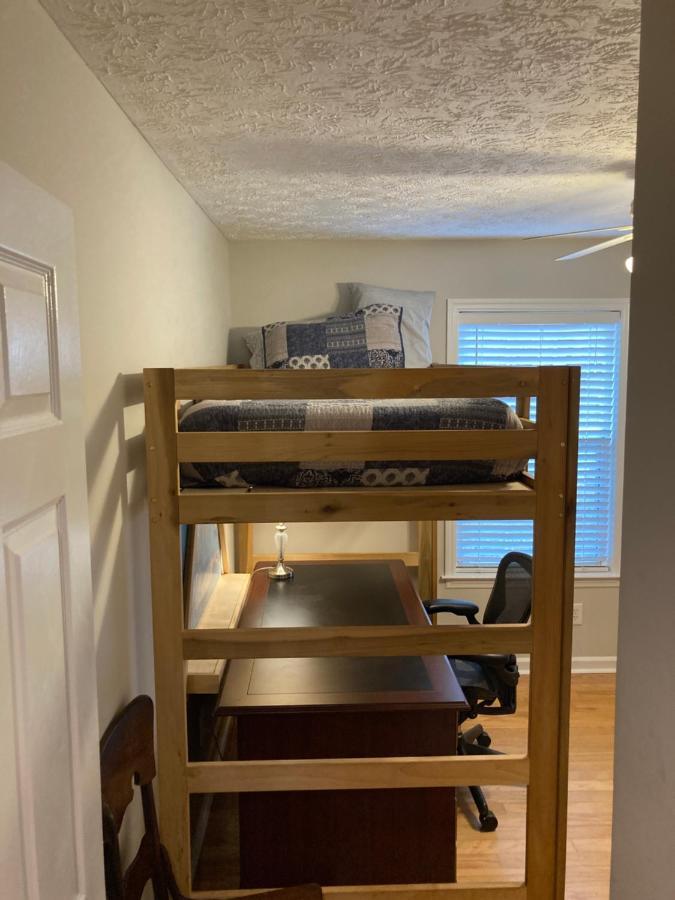 Spacious 3 Bedroom 2 Bath Condo Close To Five-Points In Athens Exterior photo