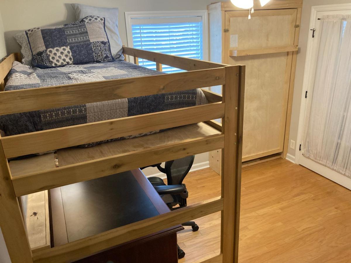 Spacious 3 Bedroom 2 Bath Condo Close To Five-Points In Athens Exterior photo